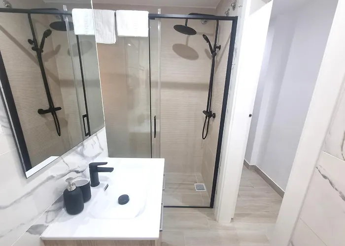 Apartament Aljaima Ii Center And *