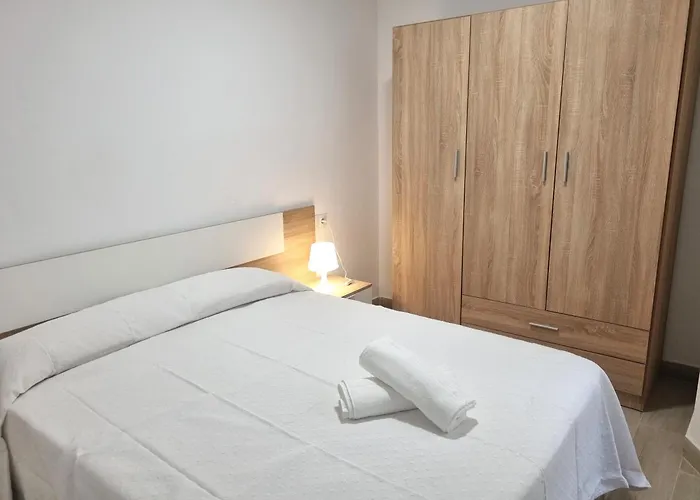 Aljaima Ii Center And * フエンヒロラ